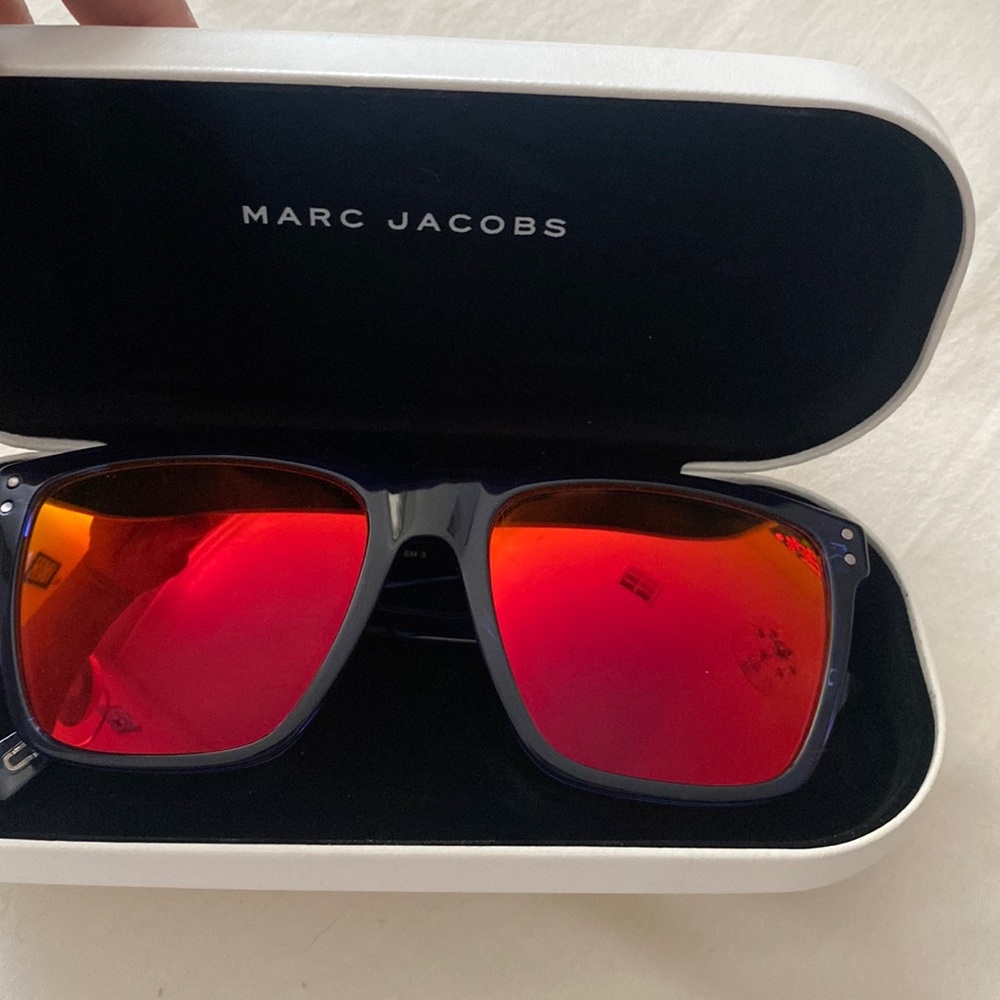 Dark Blue Marc Jacobs reflective lenses sun glasses